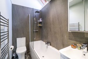 Family Bathroom- click for photo gallery